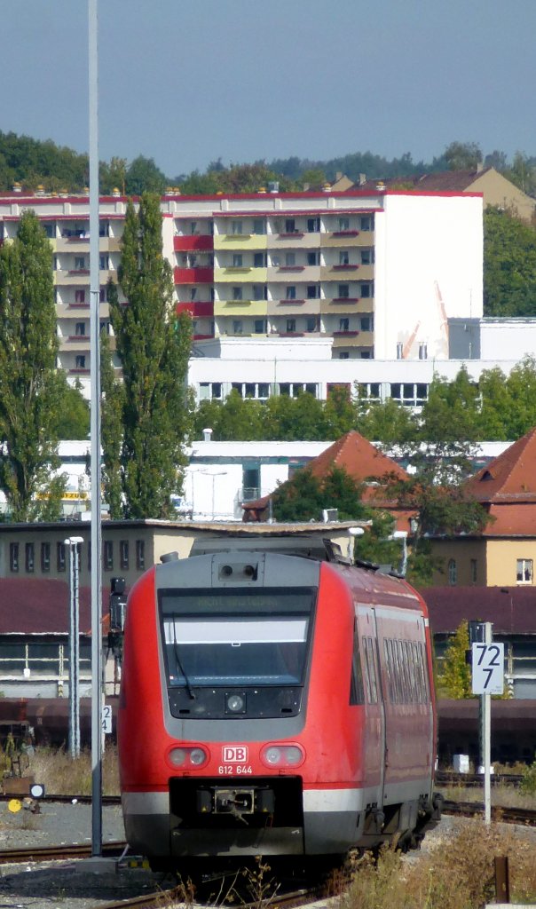 612 644 auf den Gera Hauptbahnhof. Foto 30.09.2012