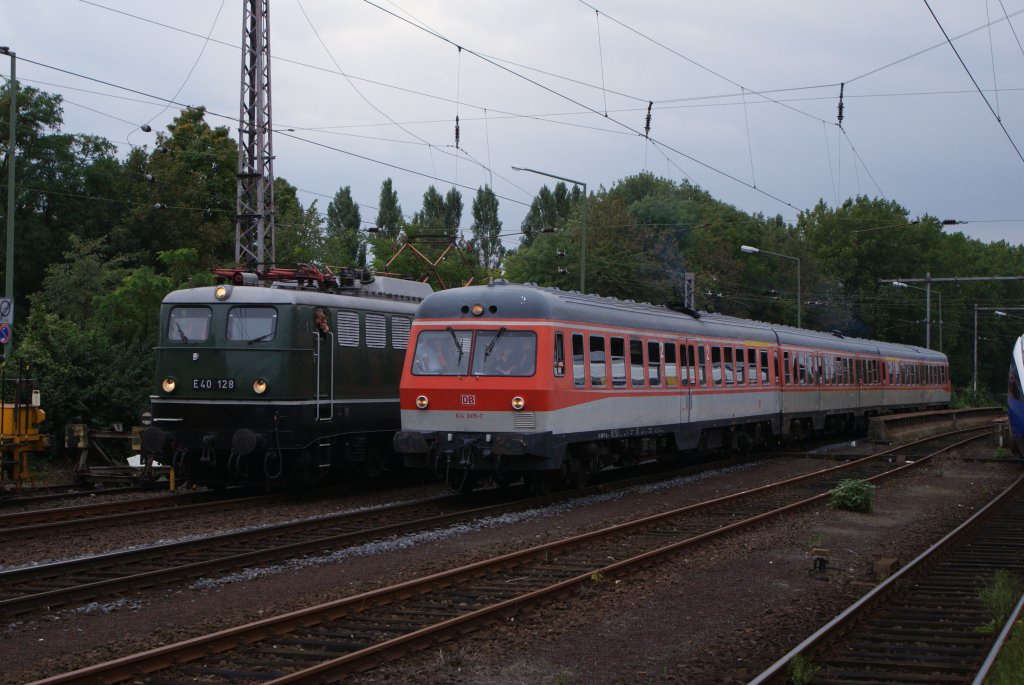 614 005-7 und E40 128 im Osnabrcker Hbf am 19.09.2010