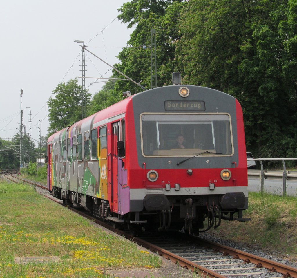 626 982-2 fhrt am 31. Mai 2012 ber Gleis 5 in Kronach ein.