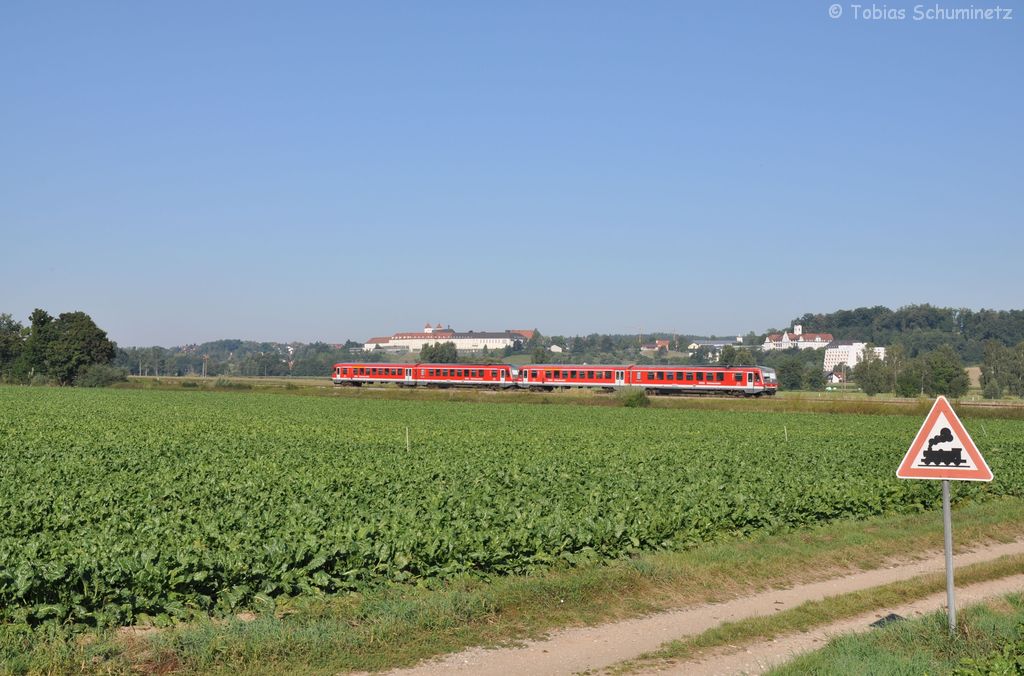 628 425 + 593 als RB59714 am 19.08.2012 bei Steinkirchen bei Mallersdorf