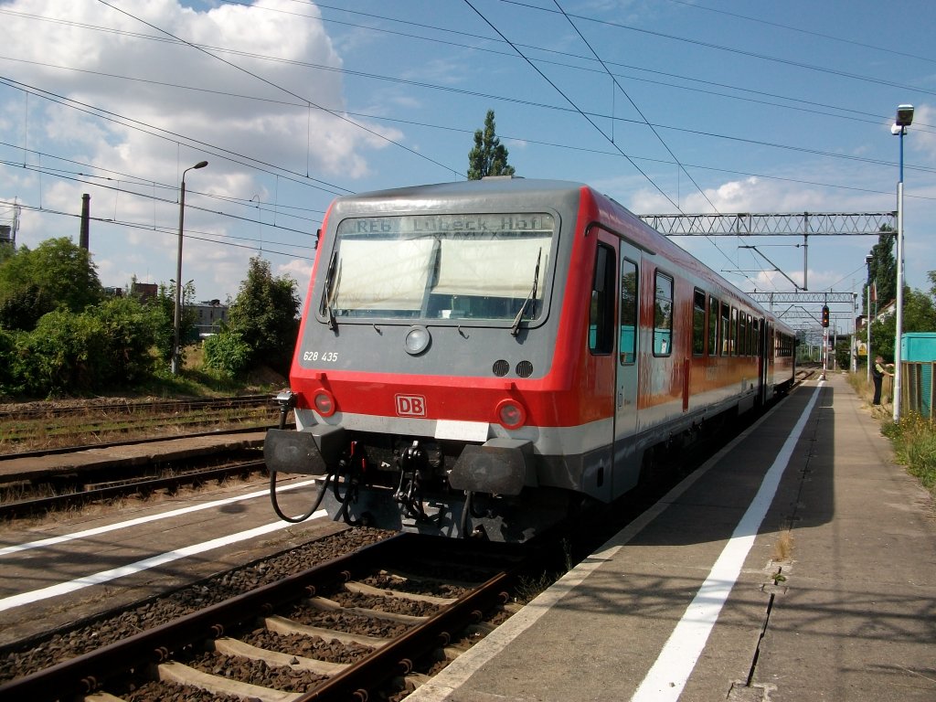 628 435 als RE Szczecin Glowny-Lbeck am 31.Juli 2010 in Szczecin Gumience.