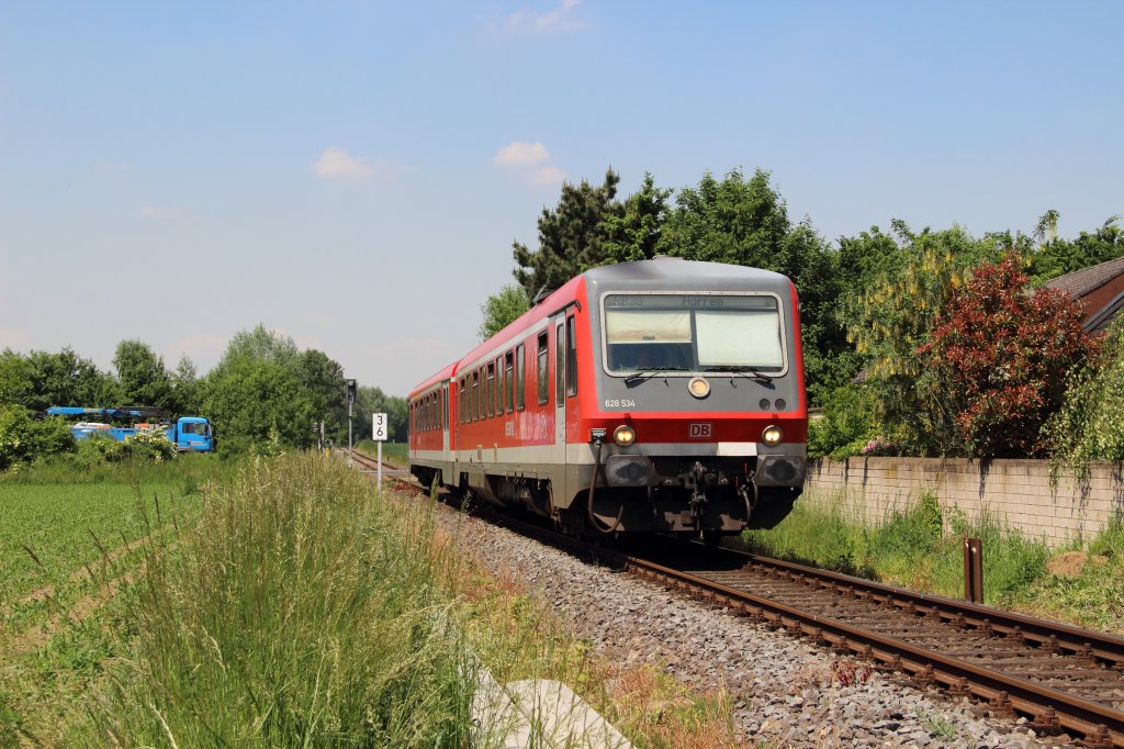 628 534 als RB 11485 Bedburg (Erft) - Horrem zwischen Glesch und Paffendorf am 07.06.13