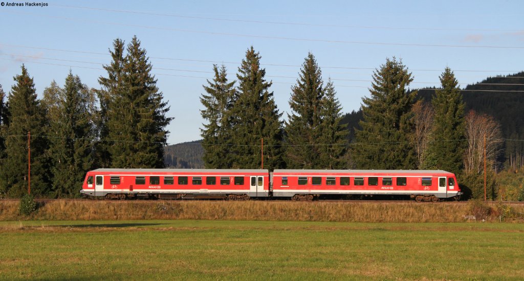 628 555-5 als RB 26959 (Titisee-Seebrugg) bei Titisee 28.9.12