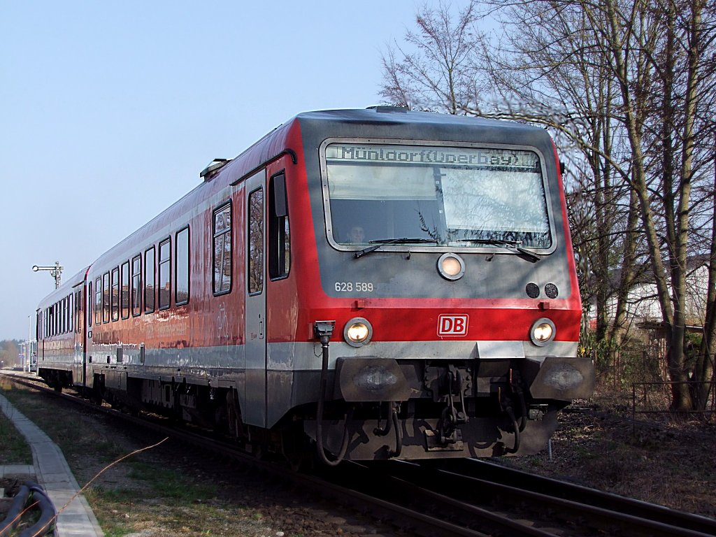 628-589 verlsst als RB27168 den Bhf. Alttting Richtung Mhldorf(Oberbay);110328