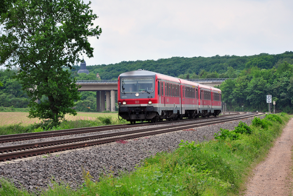 628 672 RB von Trier nach Kln-Deutz bei Veynach (Kreis Euskirchen) 14.05.2011