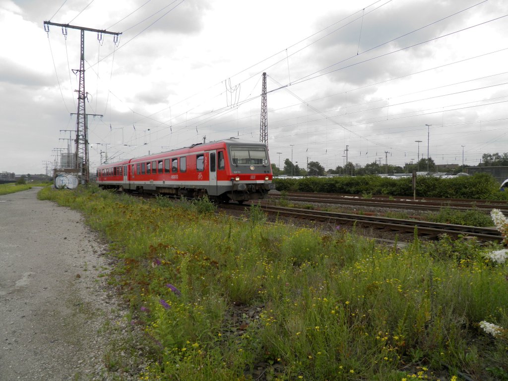 628 bei der ausfahrt aus Duisburg (25.07.11)