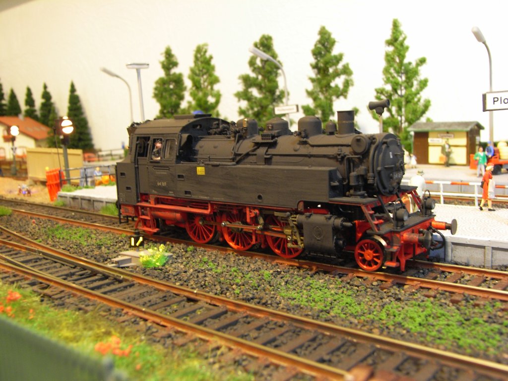 64 169 (Roco) wartet auf ihren nchsten Einsatz