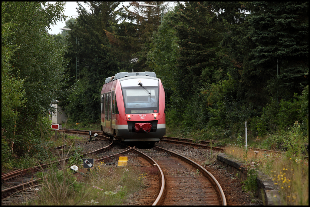 640 018 erreicht als RB92 den Bahnhof Attendorn. Hier wird der Gegenzug gekreuzt. (29.08.2010)