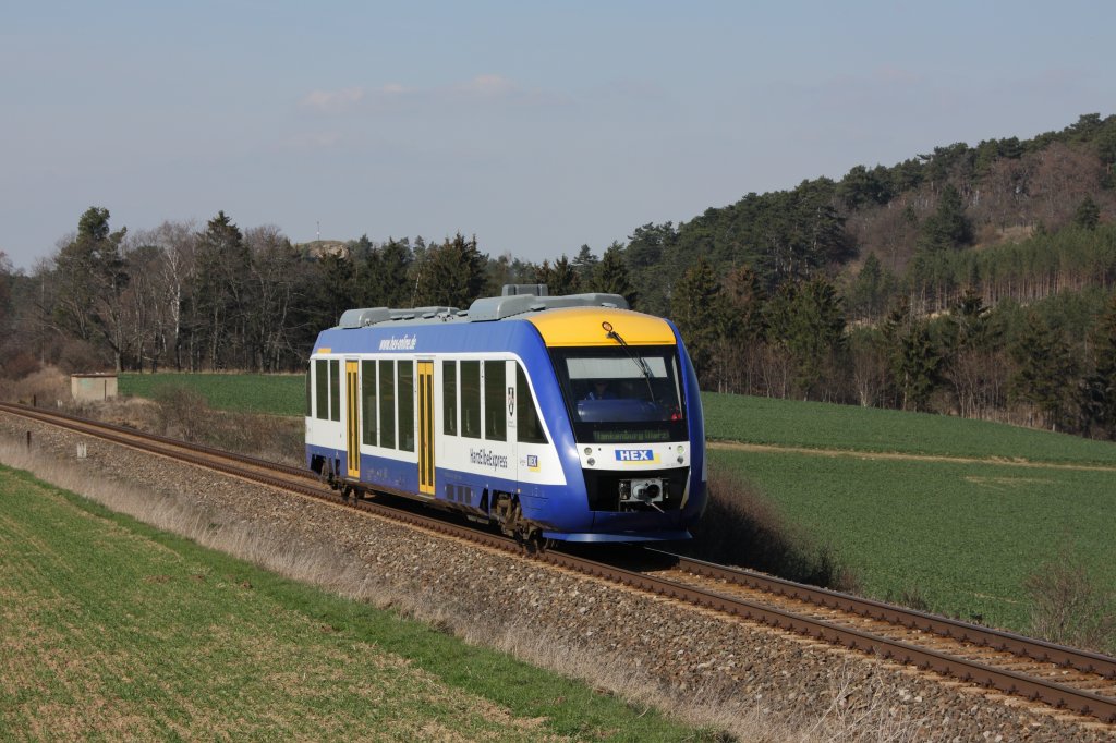 640 124-3 (VT 873) als HEX 80892 auf dem Weg nach Blankenburg. Fotografiert am 26.03.2012 zwischen Langenstein und B�rnecke. 