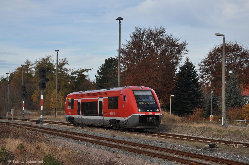 641 038 als RB am 05.11.2011 bei der Einfahrt in Crawinkel. Crawinkel ist einer der letzten Bahnhfe in Deutschland mit russischen EZMG Signale.