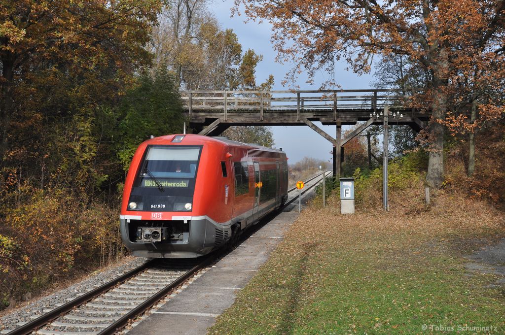 641 038 am 05.11.2011 als RB nach Gr�fenroda am HP Petriroda.