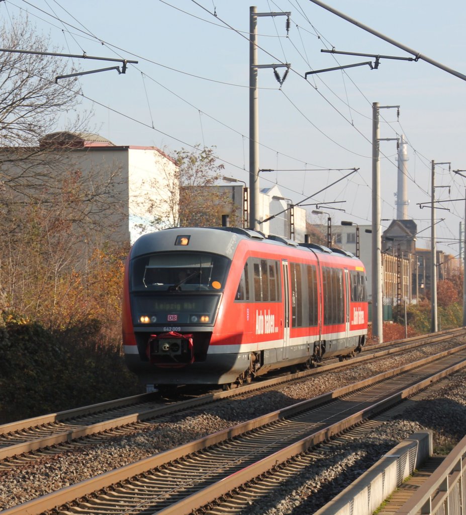 642 009 als RB nach Leipzig(Hbf.) fhrt am 17.11.2012 durch Leipzig-Paunsdorf.

