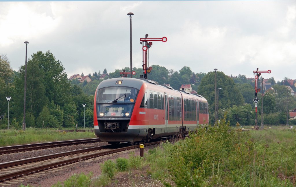 642 044 erreicht am 15.05.11 von Meien kommend Nossen. Ziel ist Leipzig.