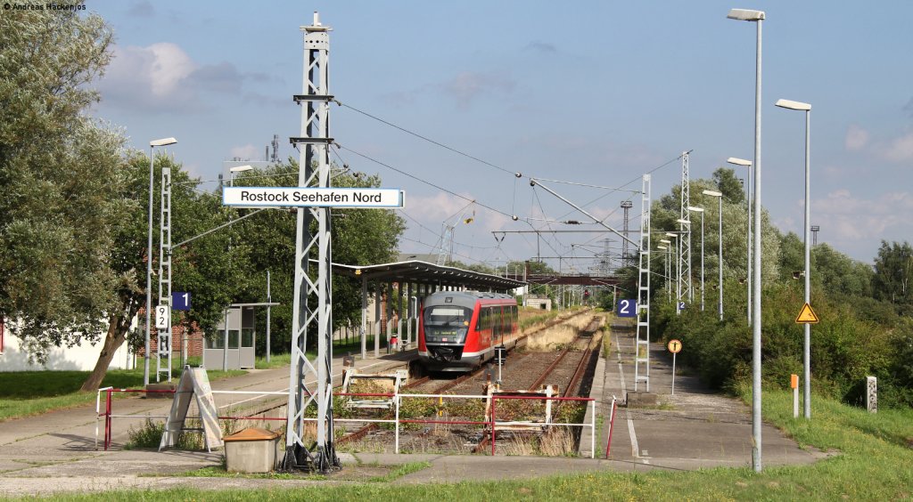 642 051-7 als S 3 nach Rostock Hbf in Rostock Seehafen Nord 6.8.12
