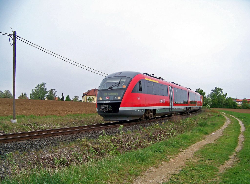 642 074 und ein weiterer 642er als RB35595 in Kalchreuth, 1.5.010.