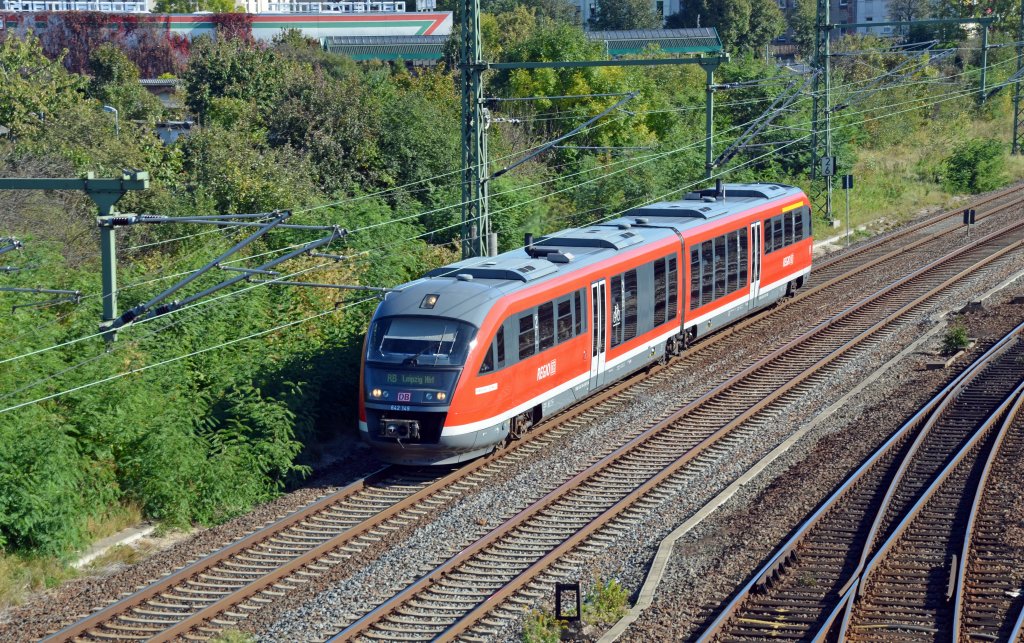 642 149 hat am 15.10.11 sein Fahrtziel Leipzig Hbf fast errreicht, als er von Dbeln kommend durch Leipzig fuhr. Fotografiert in der Nhe des Hp. Leipzig Ost.
