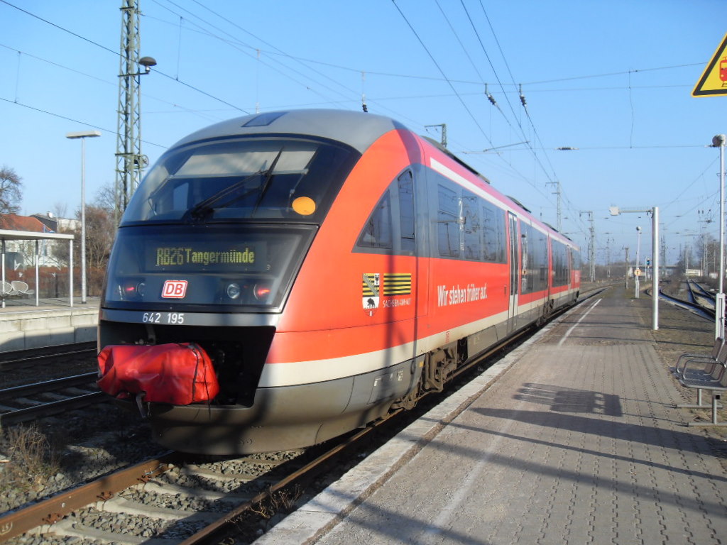 642 195/695 stand am 29.01.2011 in Stendal zur Abfahrt bereit.
