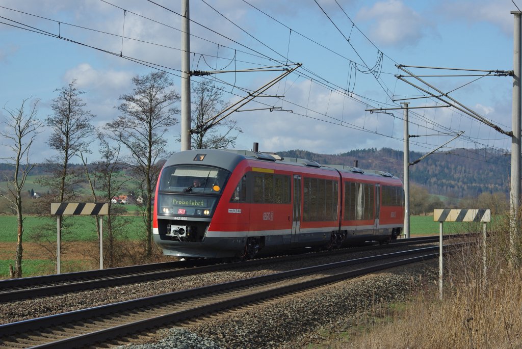642 660 auf Probefahrt. Aufgenommen am 01.04.2010 zwischen den Haltepunkten Herleshausen und Hrschel am B bei Herleshausen mit Fahrtrichtung Eisenach.