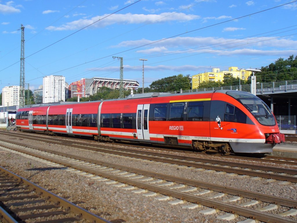 643 006 (Horst Eckel)steht als RB von Pirmasens am 06.07.2011 in Kaiserlautern Hbf