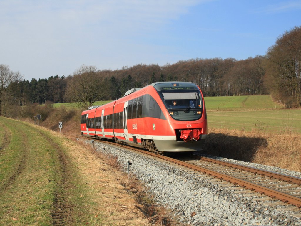 643 052 (Ex-Dsseldorf) als Baumberge-Bahn nach Mnster Hbf, kruz vor dem Erreichen des Bahnhof's Billerbeck.
Billerbeck, 20.02.2011