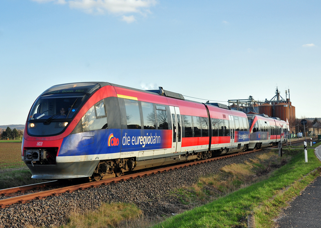 643 224 RB23 von Bad M�nstereifel nach Bonn �ber Euskirchen, bei Eu-Stotzheim 19.03.2012
