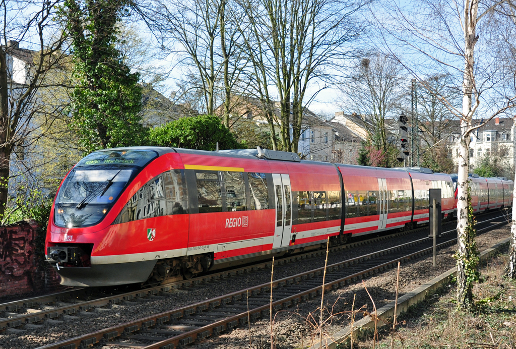 643 547-2 RB30 nach Ahrbrck kurz hinter dem Hbf Bonn - 20.03.2011