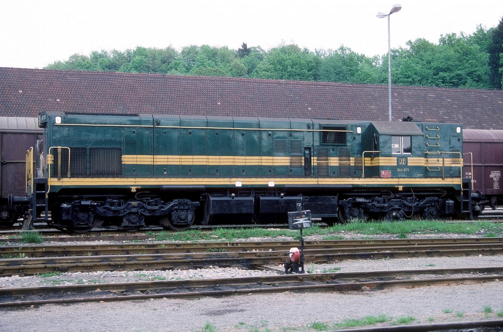  644 015  Nove Mesto  03.05.89