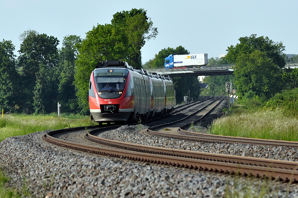 644 527 RB24 nach Gerolstein kurz vor Euskirchen - 03.06.2013