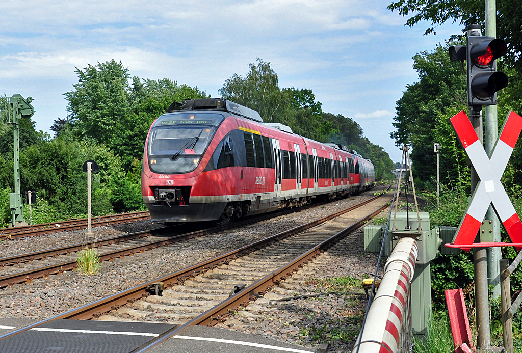 644 546 RE22 nach Trier im Stadtgebiet Euskirchen - 10.09.2012
