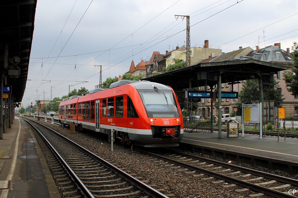 648 307 wartet am 24.7.2010 in Frth Hbf auf Fahrgste.