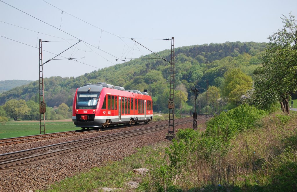 648 762 als RB 14212 Bad Harzburg - Gttingen, am 25.04.2011 kurz vor Einbeck-Salzderhelden