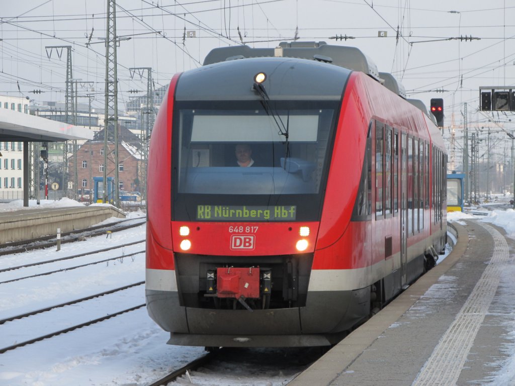 648 817 erreicht am 5. Januar 2011 als RB aus Hersbruck den Nrnberger Hbf auf Gleis 12. Gru an den Tf!