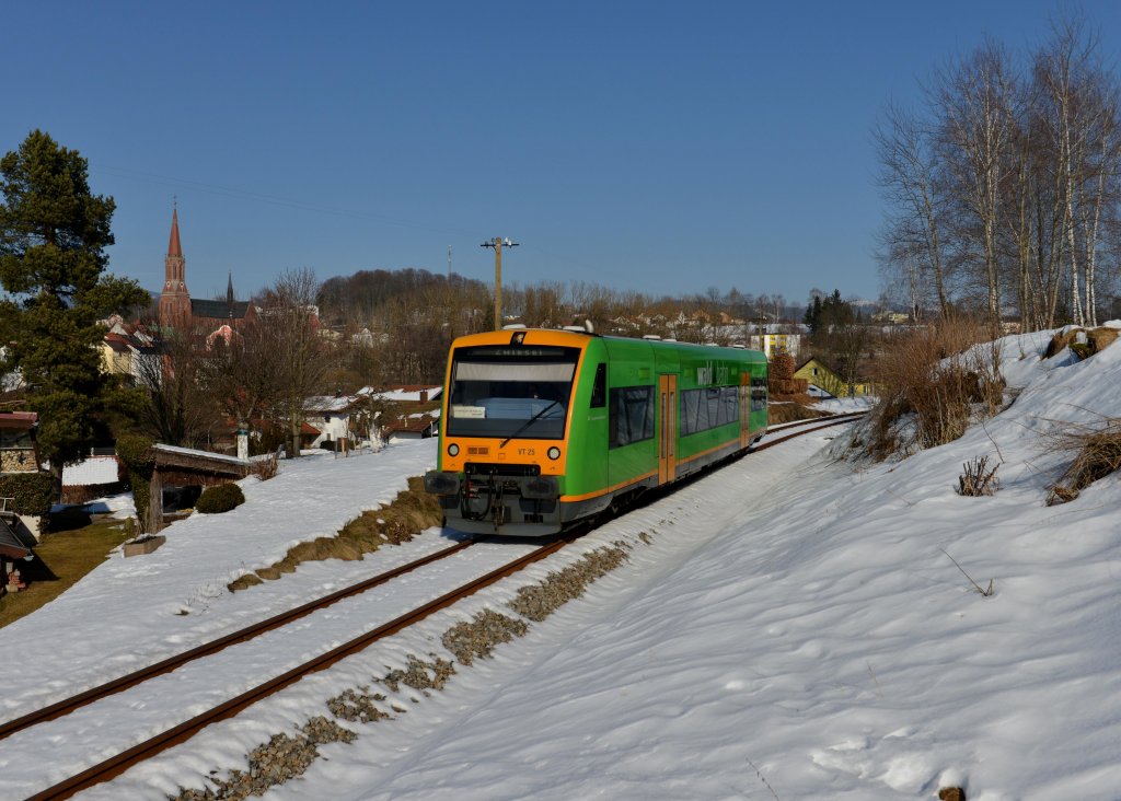 650 660 (VT 25) als RB nach Zwiesel am 03.03.2013 bei Zwiesel.