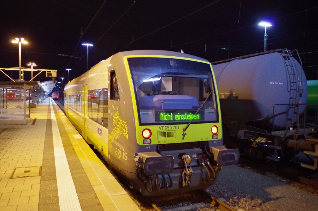 650 701 steht am 02.01.2013 im Bahnhof Bamberg. 