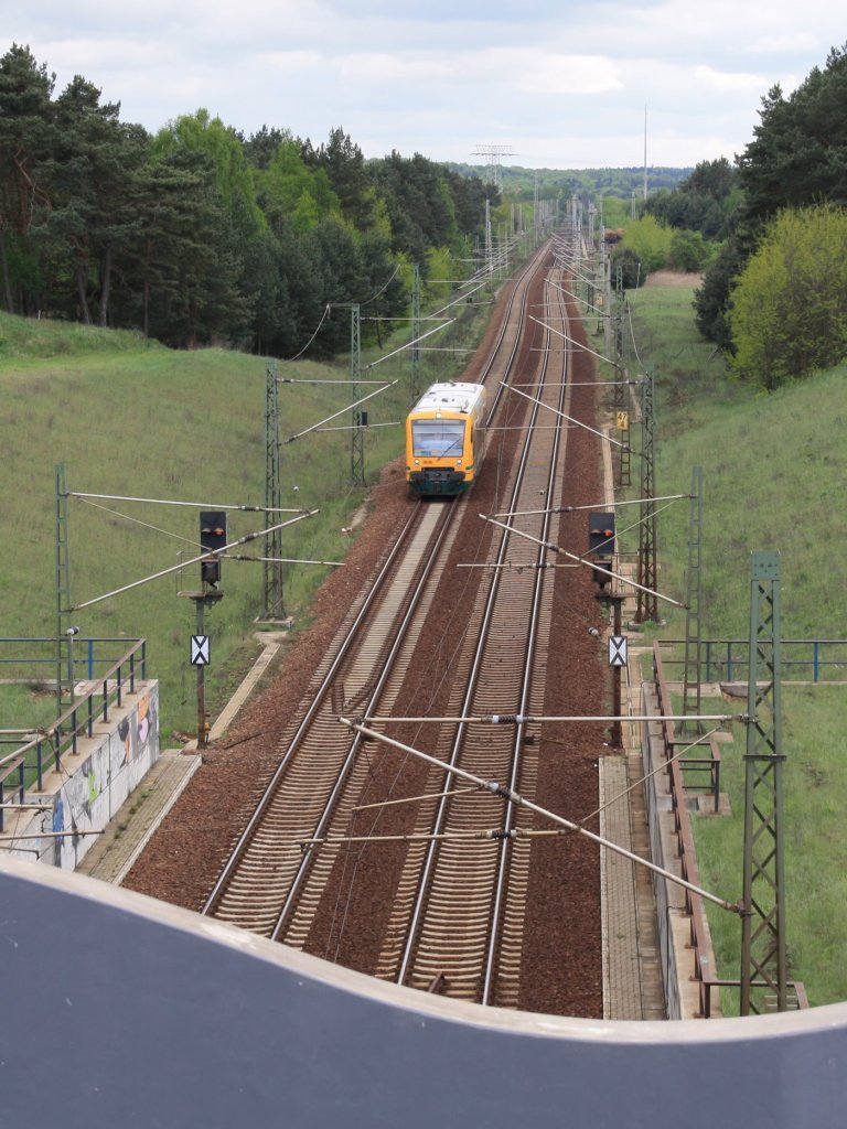6.5.2012 Eberswalde Kanalbrcke. ODEG nach Joachimsthal kurz vor der Unterquerung