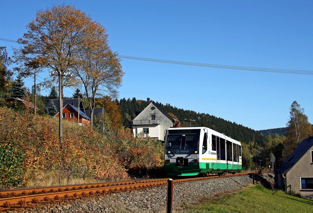 654 045 (VT45) als VBG83120 (Falkenau - ) Graslitz - Zwickau in Zwota-Zechenbach, 10.10.010.