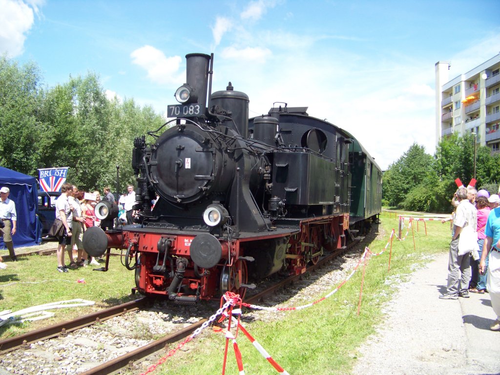 70 083 mit Sonderzug zur Rail & Road Classics am 25.07.2009 im Bahnpark Augsburg