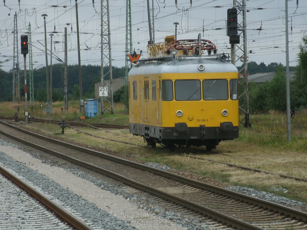 701 108,am 27.August 2011,abgestellt auf Gleis 17 in Bergen/Rgen.