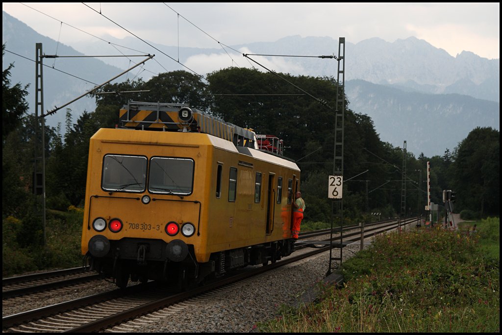 708 308 ist am 11.08.2009 auf der Inntalbahn zwischen Brannenburg und Oberaudorf unterwegs....