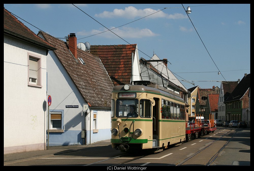 71 am 27. Juni 2010 in der Seckenheimer Ortsdurchfahrt.