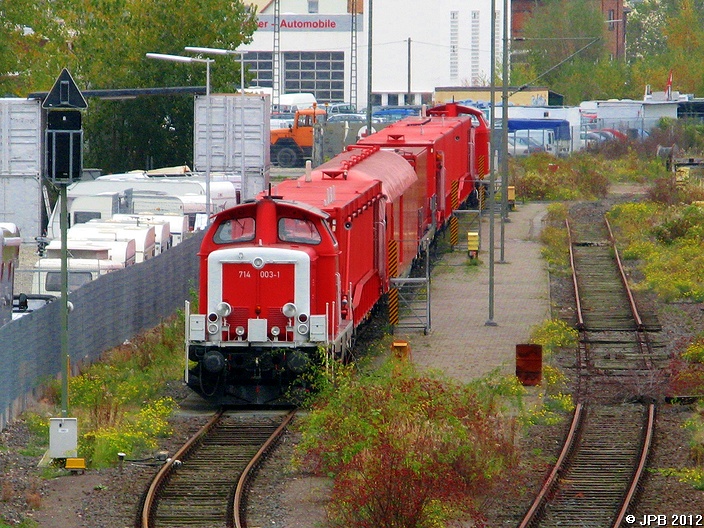 714 003-1 mit Rettungszug in Hildesheim Hbf am 25.10.2008