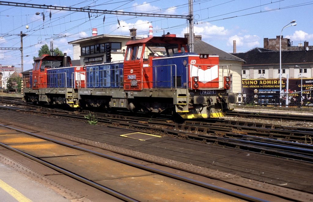714 221 + 223  Brno hl.  18.05.11