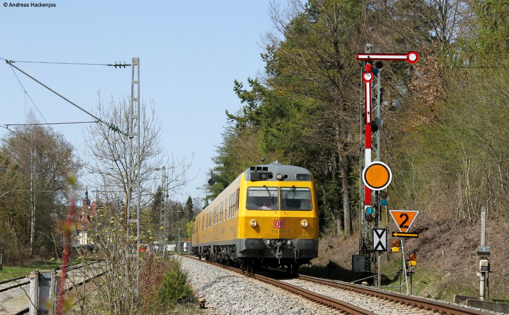 719 001-0 als Mess Nbz 94145 (Villingen (Schwarzw)-Rottweil) am Esig Villingen 10.4.11