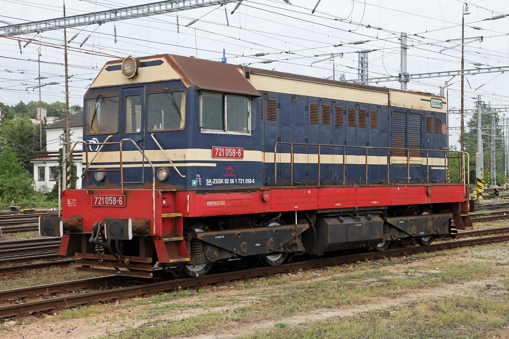 721 058 in Braislava Hlavna Stanica am 7.05.2013