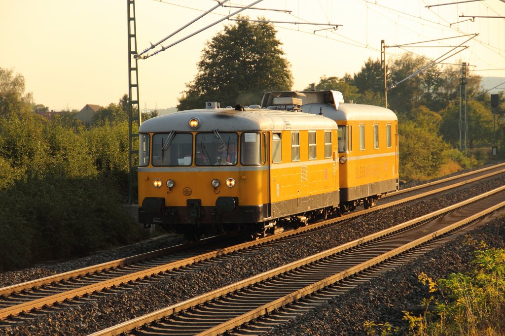 725 003-8 und 726 003-7 DB Gleismesszug bei Staffelstein 26.09.2011.