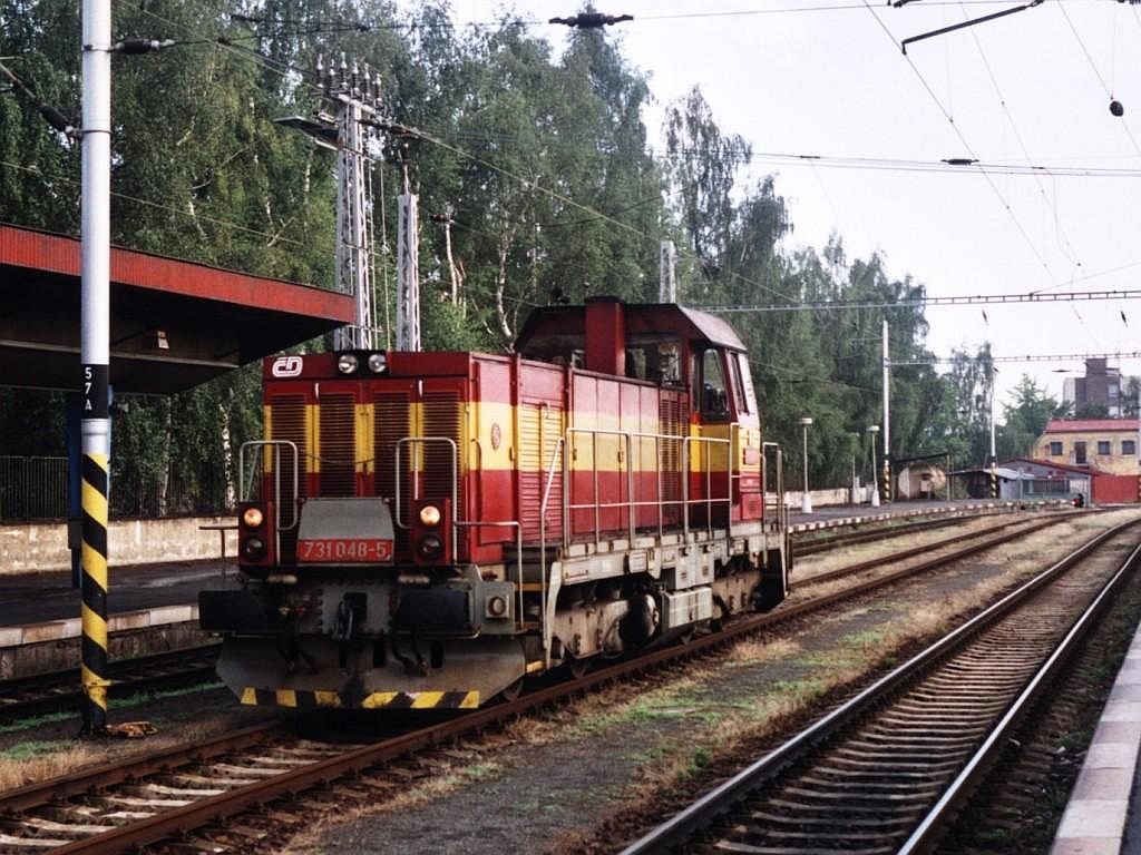 731 048-5 auf Bahnhof Cheb am 31-7-2005. Bild und scan: Date Jan de Vries. 