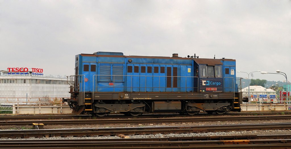 742 069 in Plzen (01.09.2012)
- Die Oberleitung wurde digital entfernt -