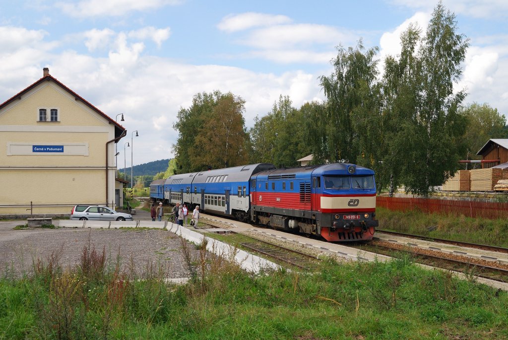 749 051 mit Os 8118 in Cerna (23.09.2011)