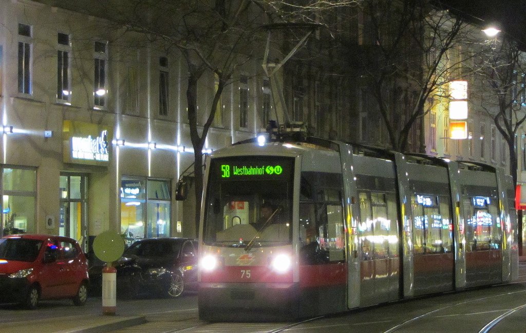 75 als Tram 58 (Wien Hummelgasse->Wien Westbahnhof (Schleife Sd)) bei Wien Rustengasse.(5.4.2012)