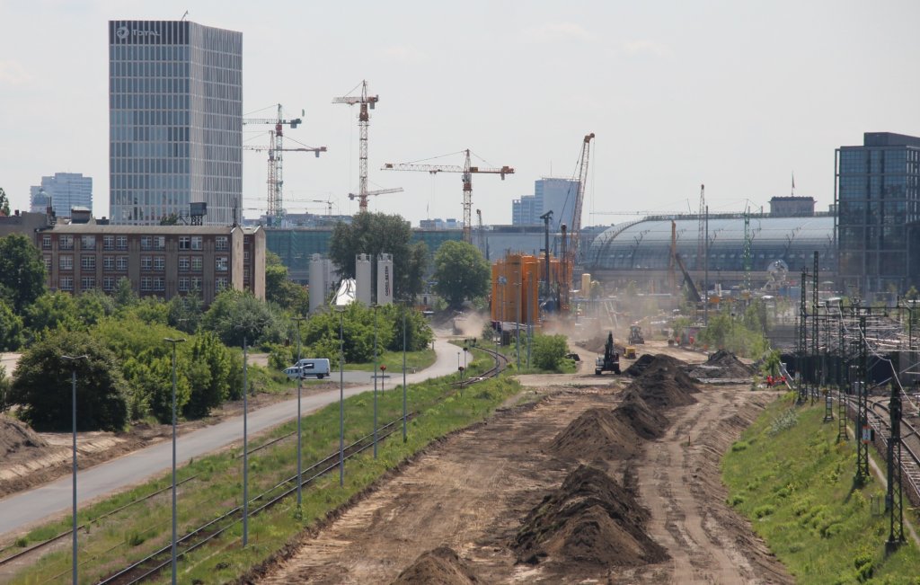 7.6.2013 Berlin Hbf / ehem. Gelnde des Lehrter Bfs - jetzt Baustelle fr die S 21.